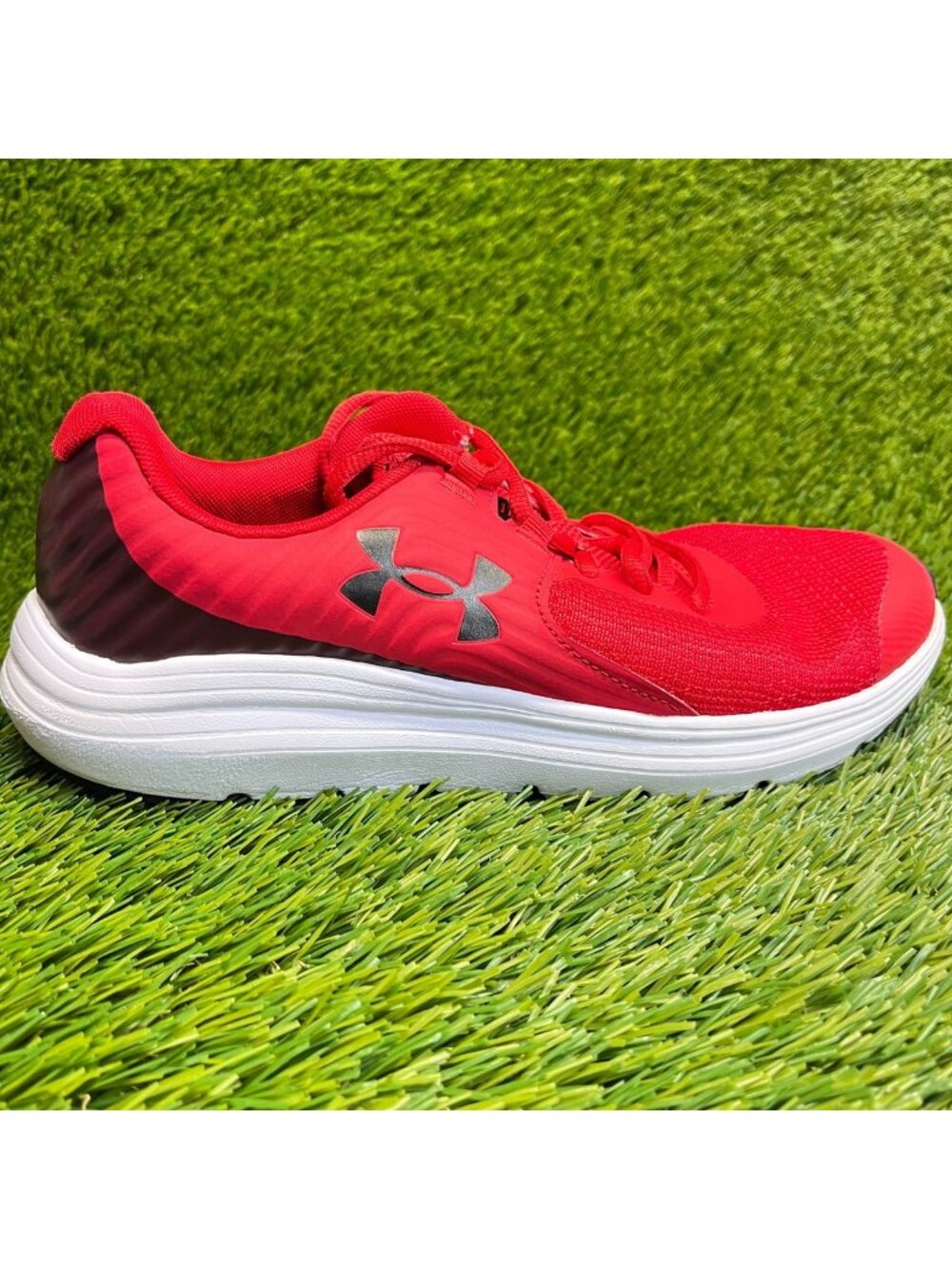 Under Armour Outhustle AL Boys Size 6Y Red Black Athletic Running Shoes Sneakers